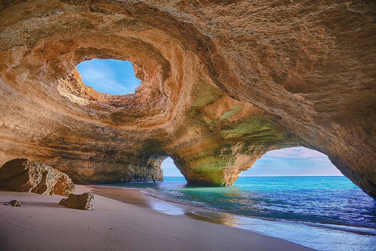 benagil cave lagoa portugal